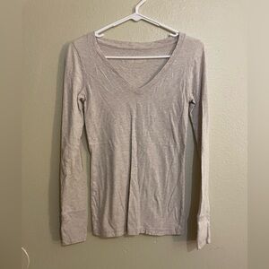 Mossimo Cream V Neck Long Sleeve Tee S Like New